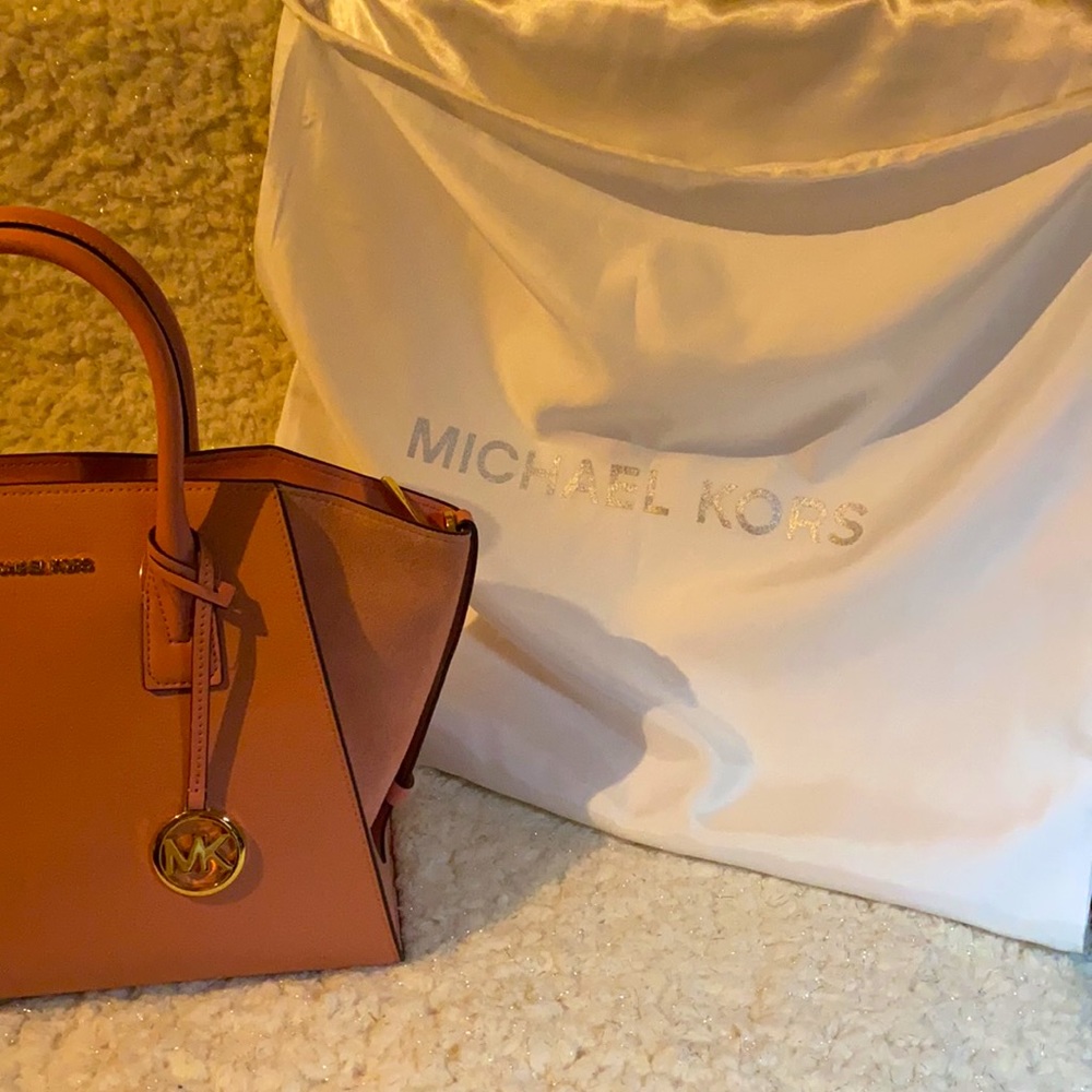 🌹MICHAEL KORS LARGE AVRIL LEATHER SATCHEL with SATIN DUST BAG - Picture 3 of 13